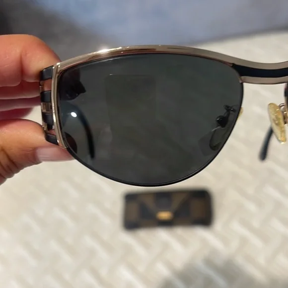 Authentic Fendi Sunglasses (see pics For details) - Picture 8 of 14